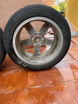 Llantas Audi originales 17” + neumáticos invierno