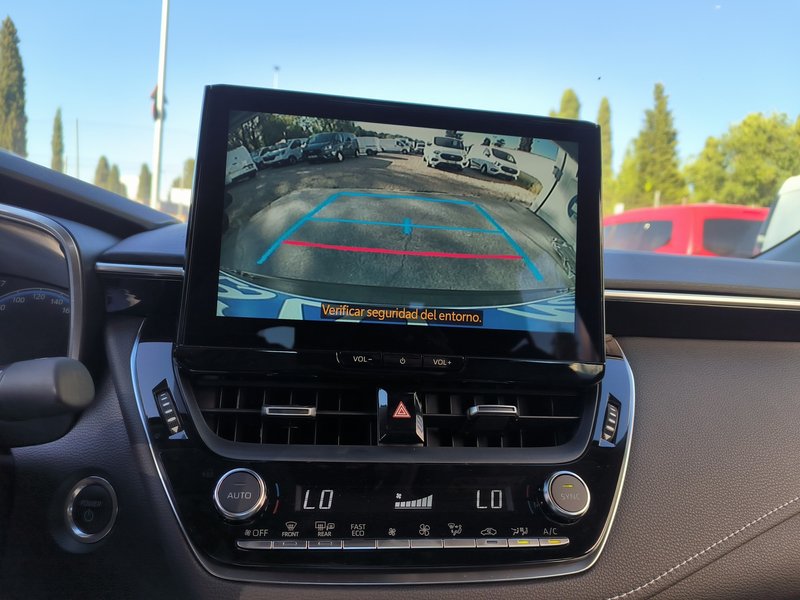 Toyota Auris 2025, foto 12