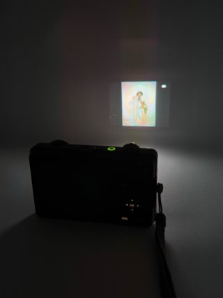 Nikon Coolpix S1200pj con proyector