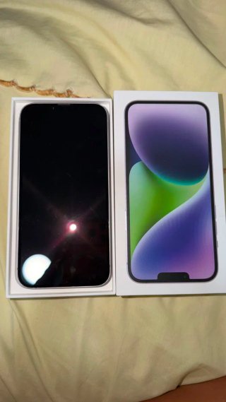 iPhone 14 Plus Morado