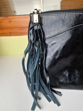Puntotres Barcelona bolso piel negro clutch bandol