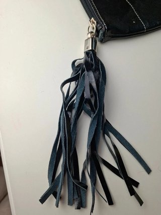 Puntotres Barcelona bolso piel negro clutch bandol