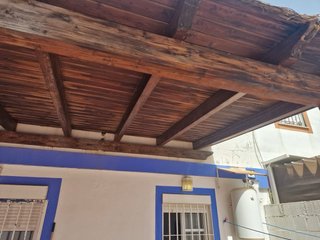 Vigas de madera rústica