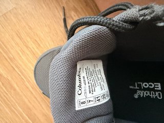 Zapatillas de montaña Columbia grises