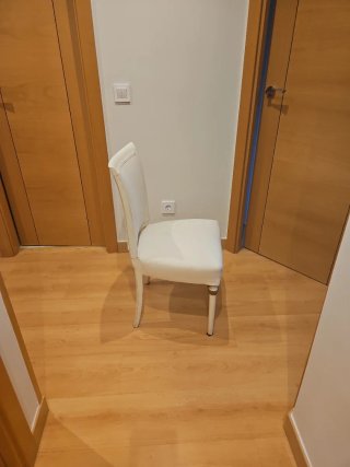 Silla pequeña vintage tapizada