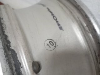 Llantas Ford con goma