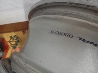 Llantas Ford con goma