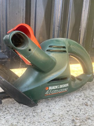 Tagliasiepi Black & Decker GT250 41cm