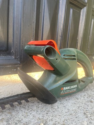 Tagliasiepi Black & Decker GT250 41cm