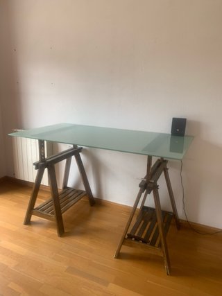 Tavolo da studio in vetro temperato e legno