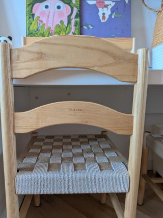 Escritorio infantil con sillas de Zara Home