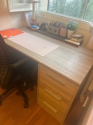 Escritorio 110x56cm con 3 cajones