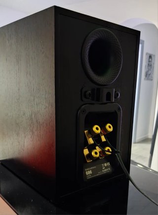 Altavoces Bowers & Wilkins 686