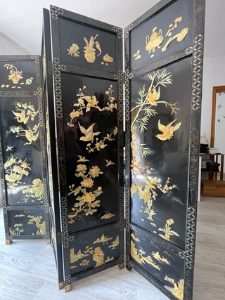 Biombo antiguo oriental acabado negro y lacado