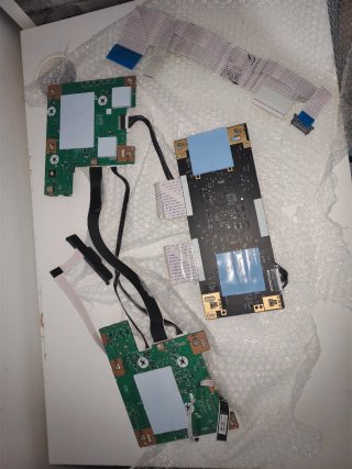 Componenti e connettori Samsung Odyssey OLED G9 G95SC