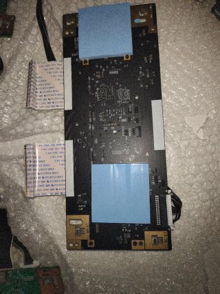 Componenti e connettori Samsung Odyssey OLED G9 G95SC