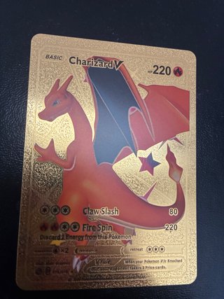 Carta Pokémon Charizard V Dorada