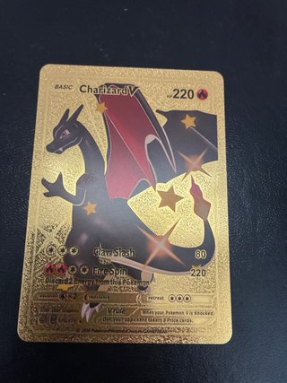 Carta Pokémon Charizard V Dorada