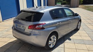 Peugeot 308 2016