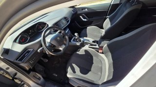 Peugeot 308 2016
