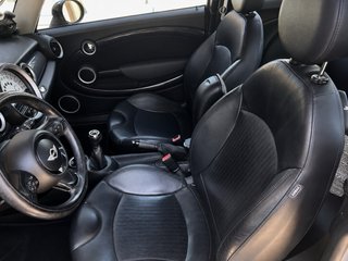 MINI Cooper 2011