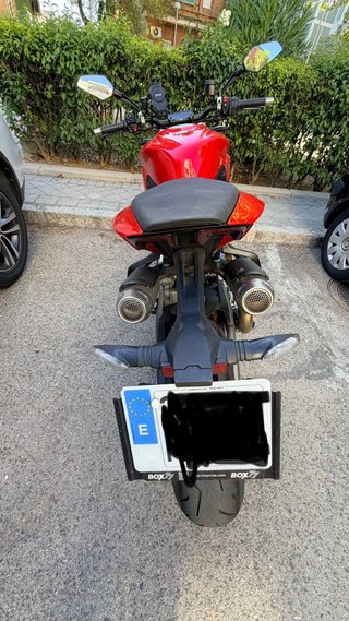 Ducati Streetfighter V2 2025 Roja