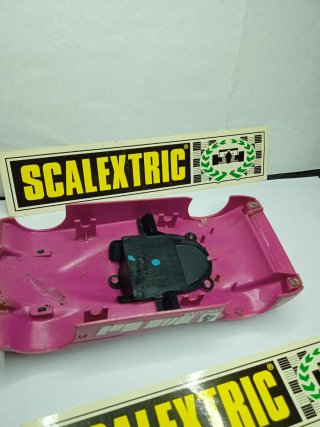 Scalextric Jaguar Rosa