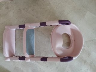 Escalera de baño para niños rosa Muy poco uso