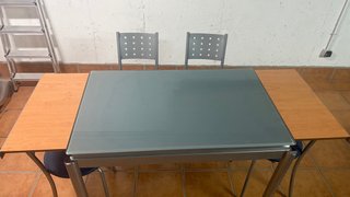 Mesa extensible cocina + 4 sillas