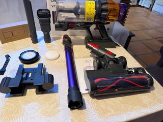 Aspirador DYMONA V17 MAX Vertical y Mano