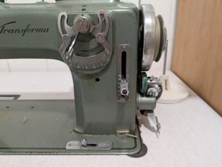 Máquina coser Refrey Transforma 427 con mesa