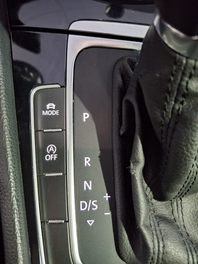 Volkswagen Golf VII 2.0 TDI Sport BMT