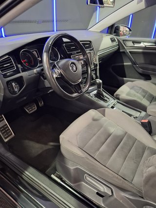 Volkswagen Golf VII 2.0 TDI Sport BMT