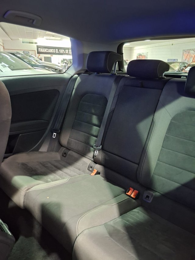 Volkswagen Golf VII 2.0 TDI Sport BMT