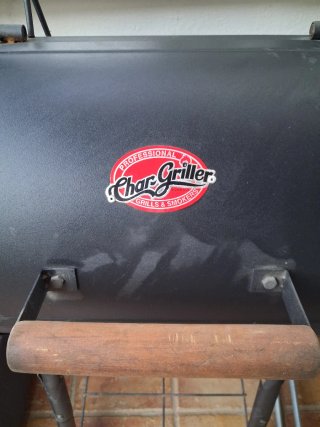 Barbacoa de carbón Char-Griller