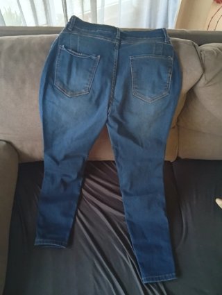 Vaqueros azules nuevos