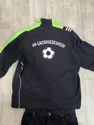 Chaqueta Adidas Negra y Verde