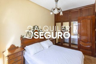 Piso en alquiler en Bellas Vistas en Madrid