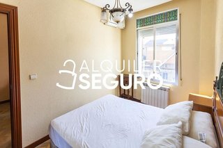 Piso en alquiler en Bellas Vistas en Madrid