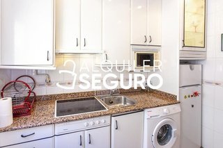 Piso en alquiler en Bellas Vistas en Madrid