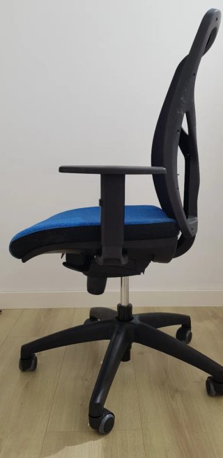 Silla de oficina/estudio azul y negra