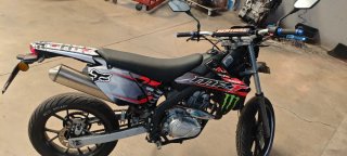 Rieju 125 4 t Mui cuidada  Se vende por no utiliza
