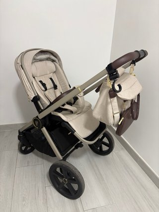 Carrito de bebe Venicci 2 piezas.