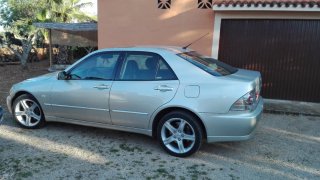 Lexus IS 200