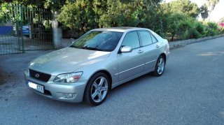 Lexus IS 200