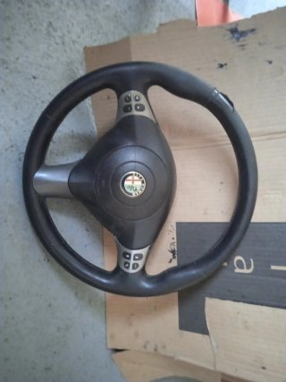 Volante Alfa Romeo GT