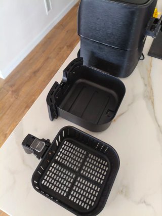 Freidora de aire Cosori 3.5L Negra