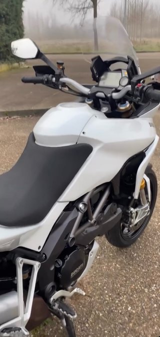 Ducati Multistrada 1200s sport Blanca