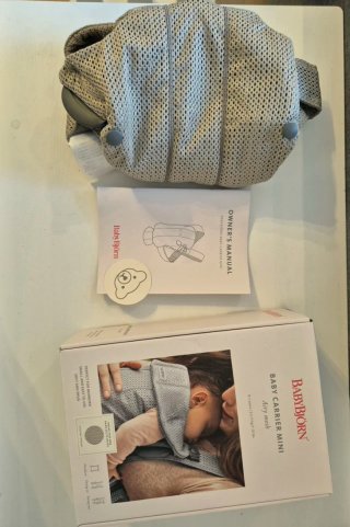 BabyBjörn Baby Carrier Mini Airy Mesh