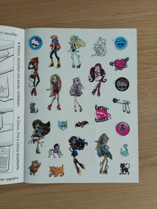 Álbum de pegatinas Monster High